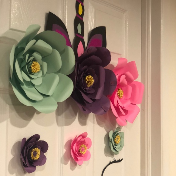 Paper flower - Picture 3 of 4